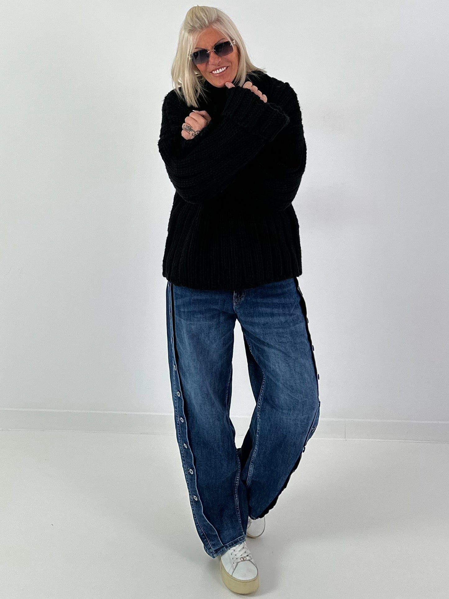 Chunky knit sweater - black