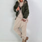 2 in 1 Jacke mit Leo-Print - oliv