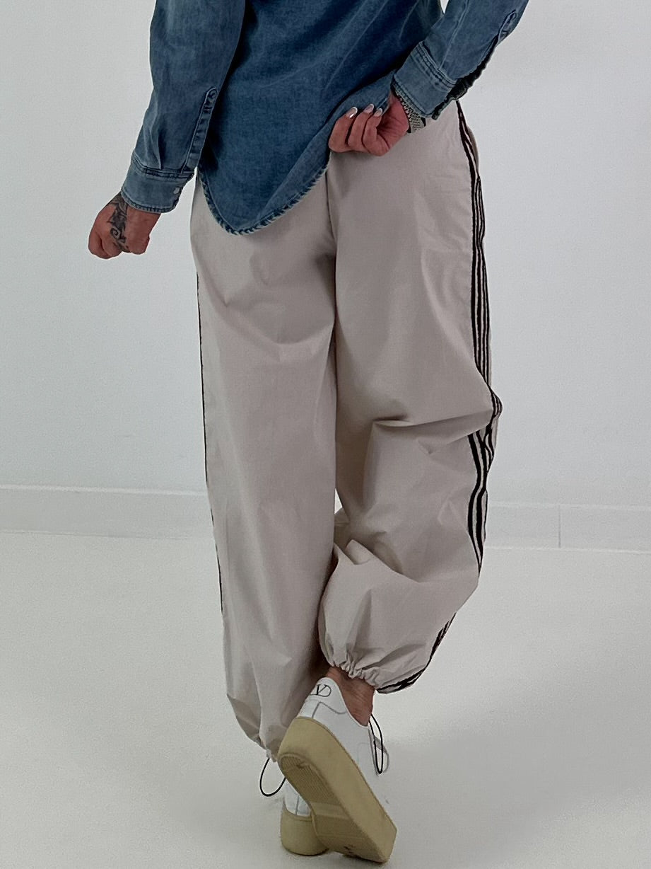 Pants with elastic waistband - beige