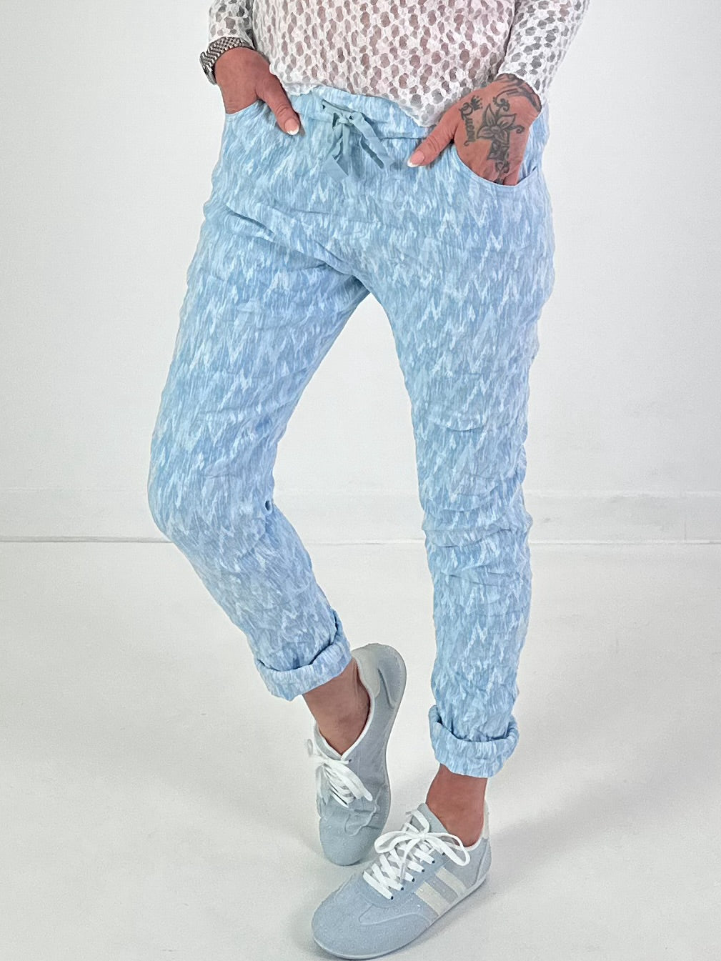 Hose mit Muster - hellblau