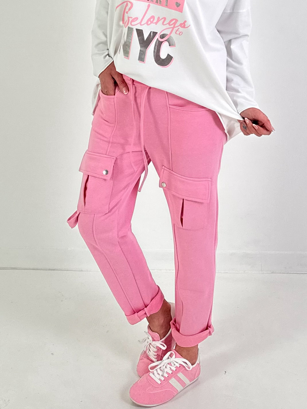 Hose mit Cargo Taschen - rosa