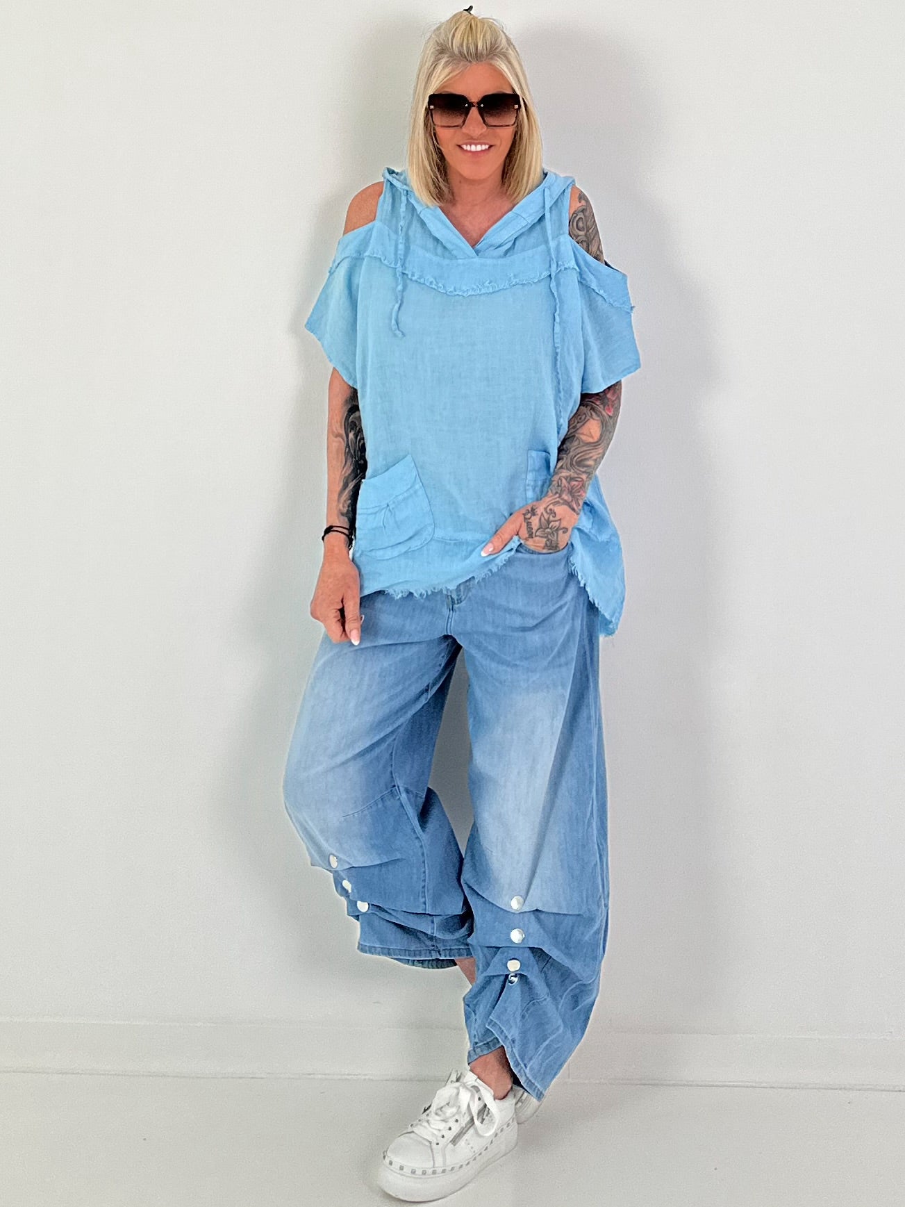 Linen shirt with off-shoulder cut-outs - light blue