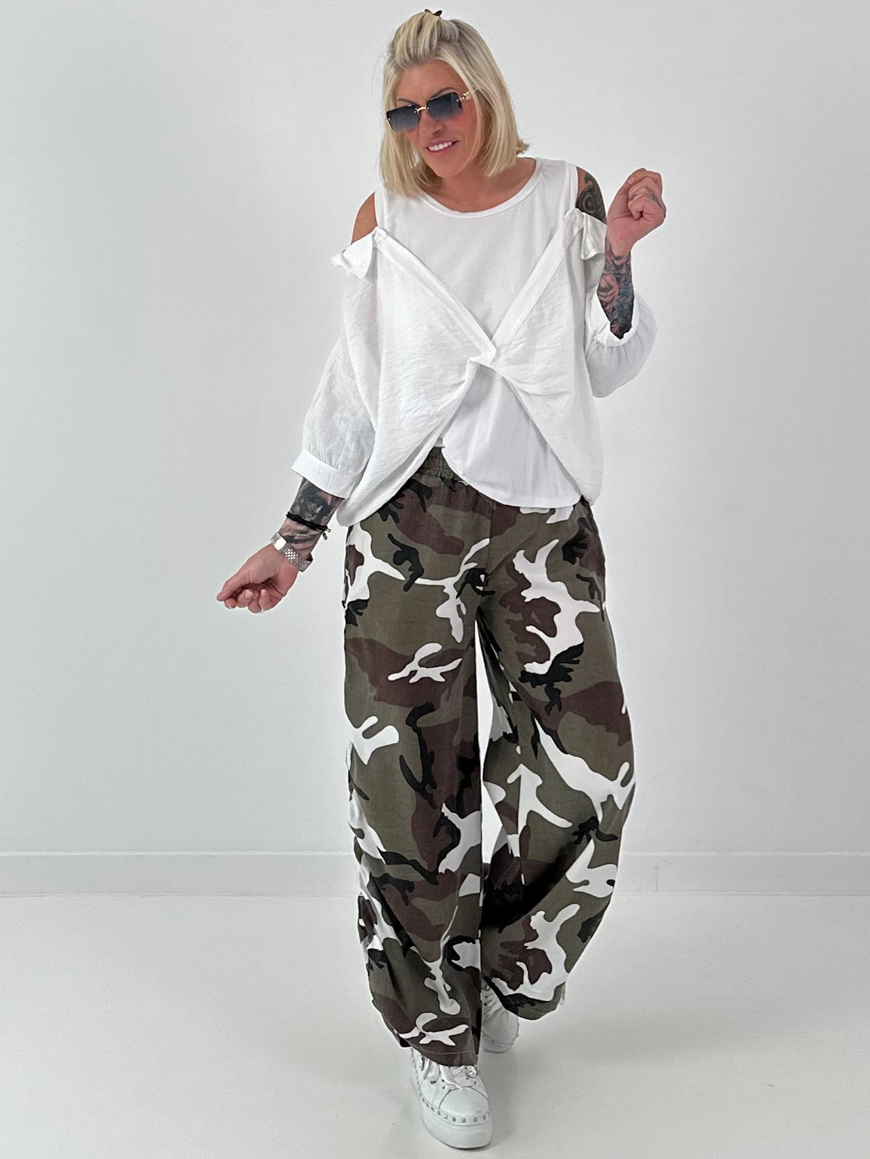 Balloon Linen Trousers with Fringe Details - taupe