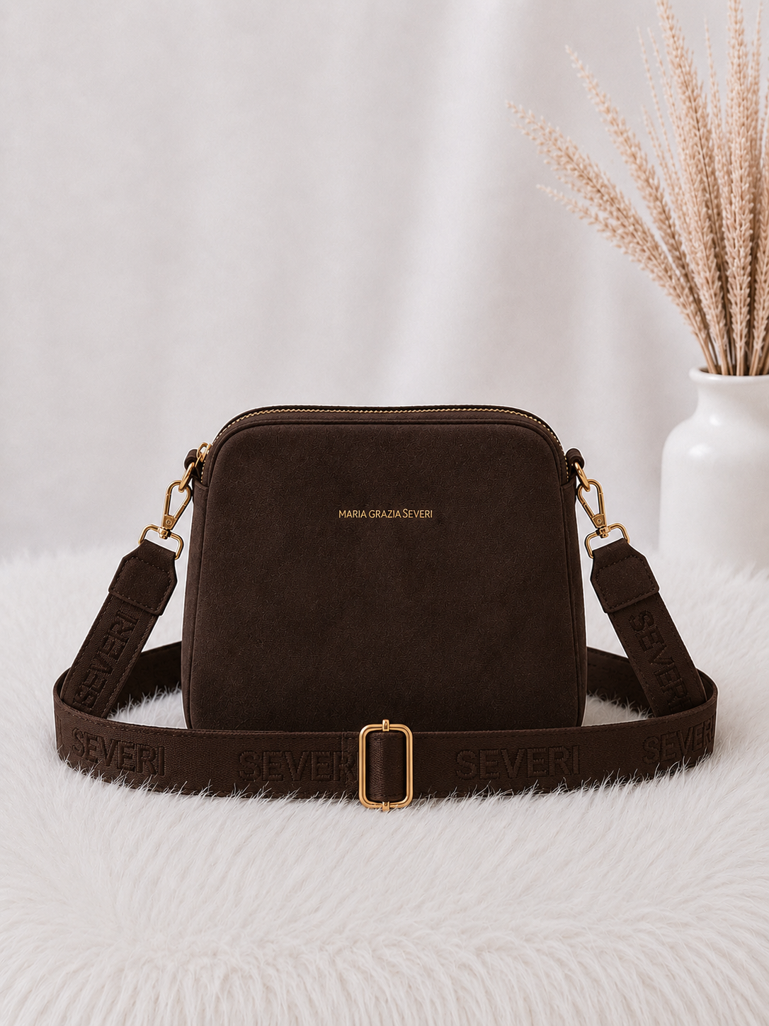 Crossbody-Bag in Wildleder-Optik - mokka