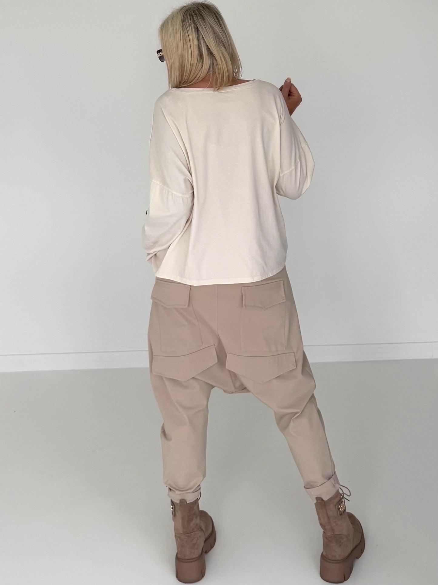 Sweater Whatever mit Strass-Details - beige