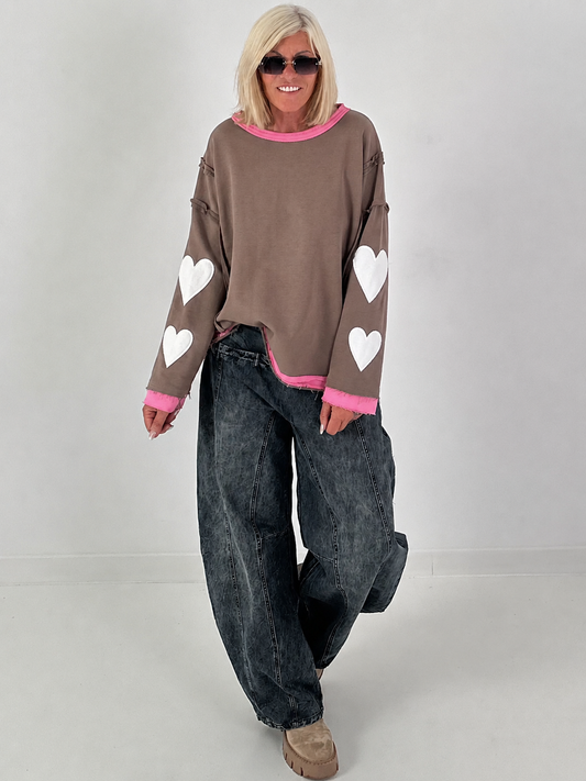Sweatshirt mit trendigen Herzelementen - taupe