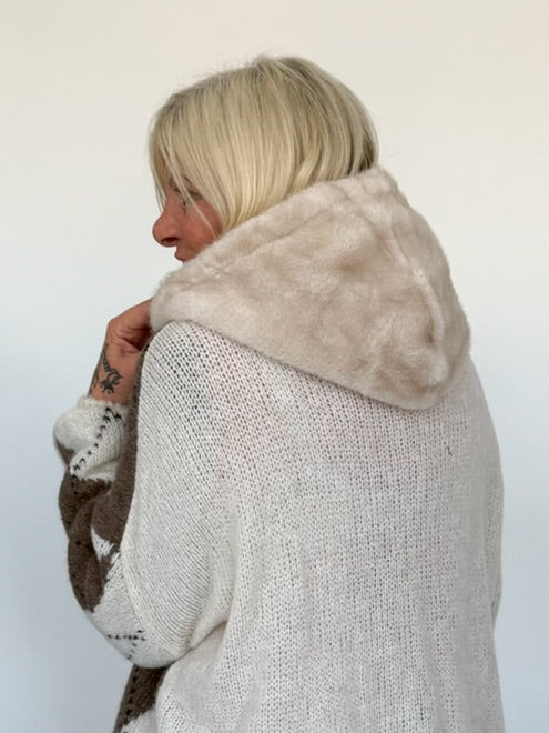 Faux-Fur Balaclava mit Strickkragen - beige