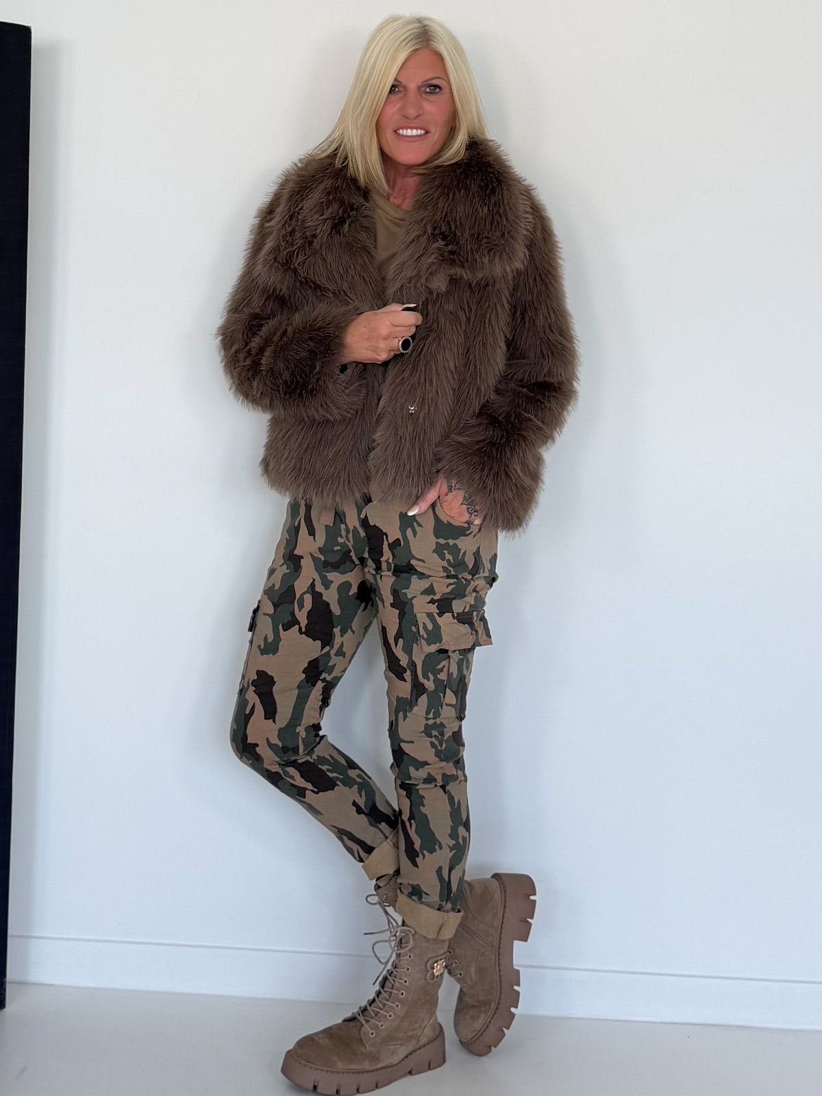 Faux fur jacket - taupe