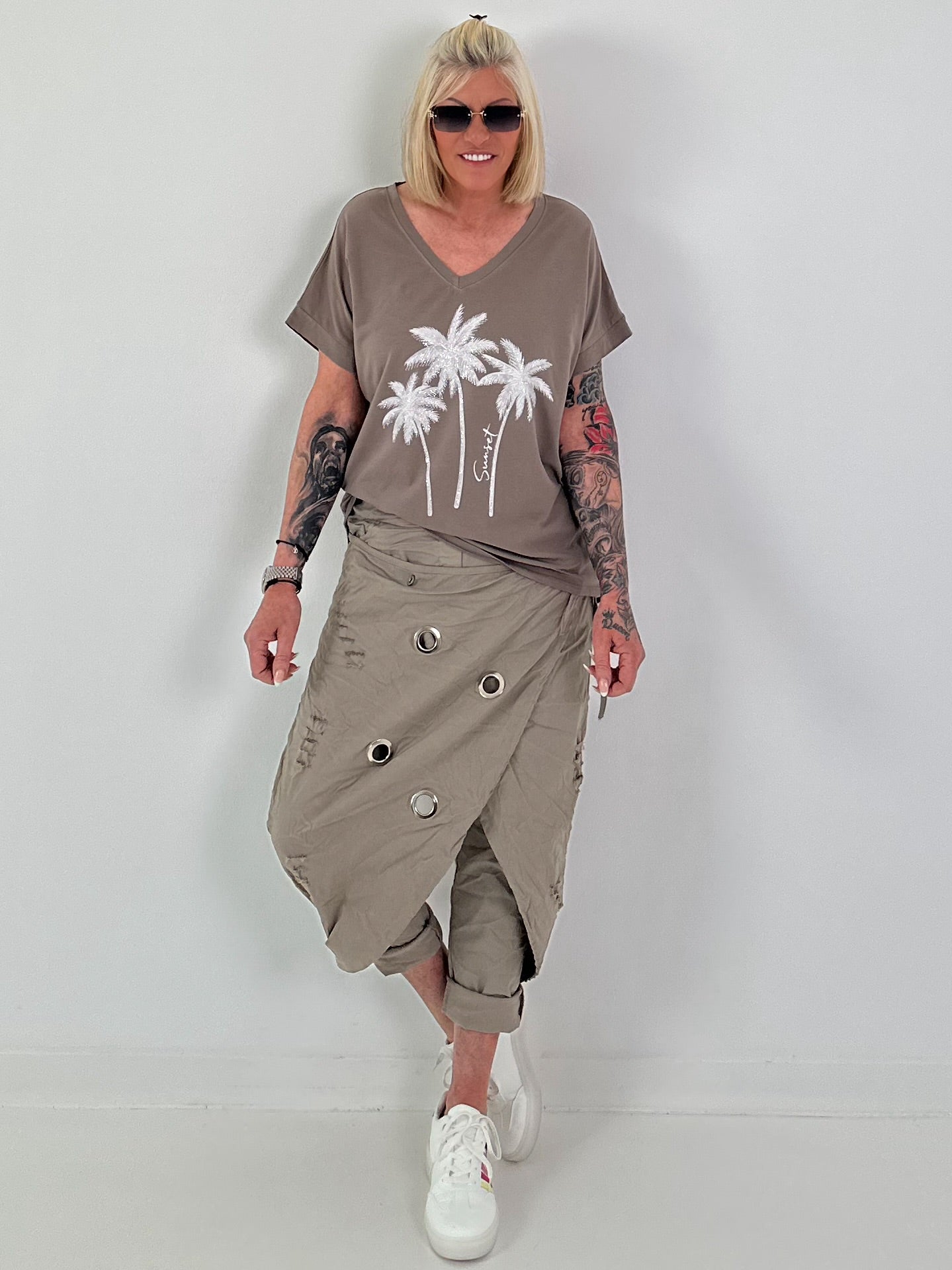 T-shirt with glitter palms - taupe