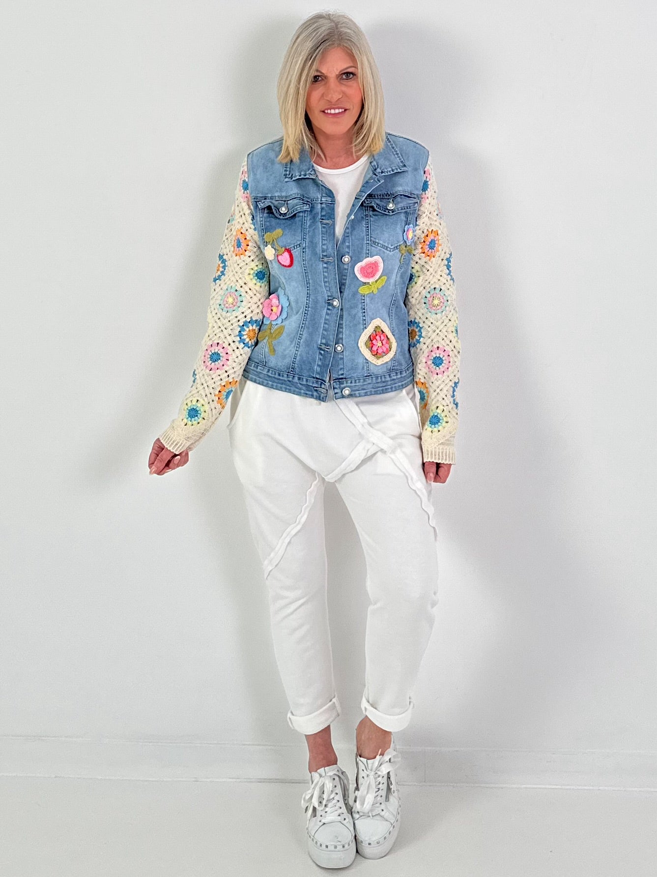 Denim jacket with crocheted sleeves - denim