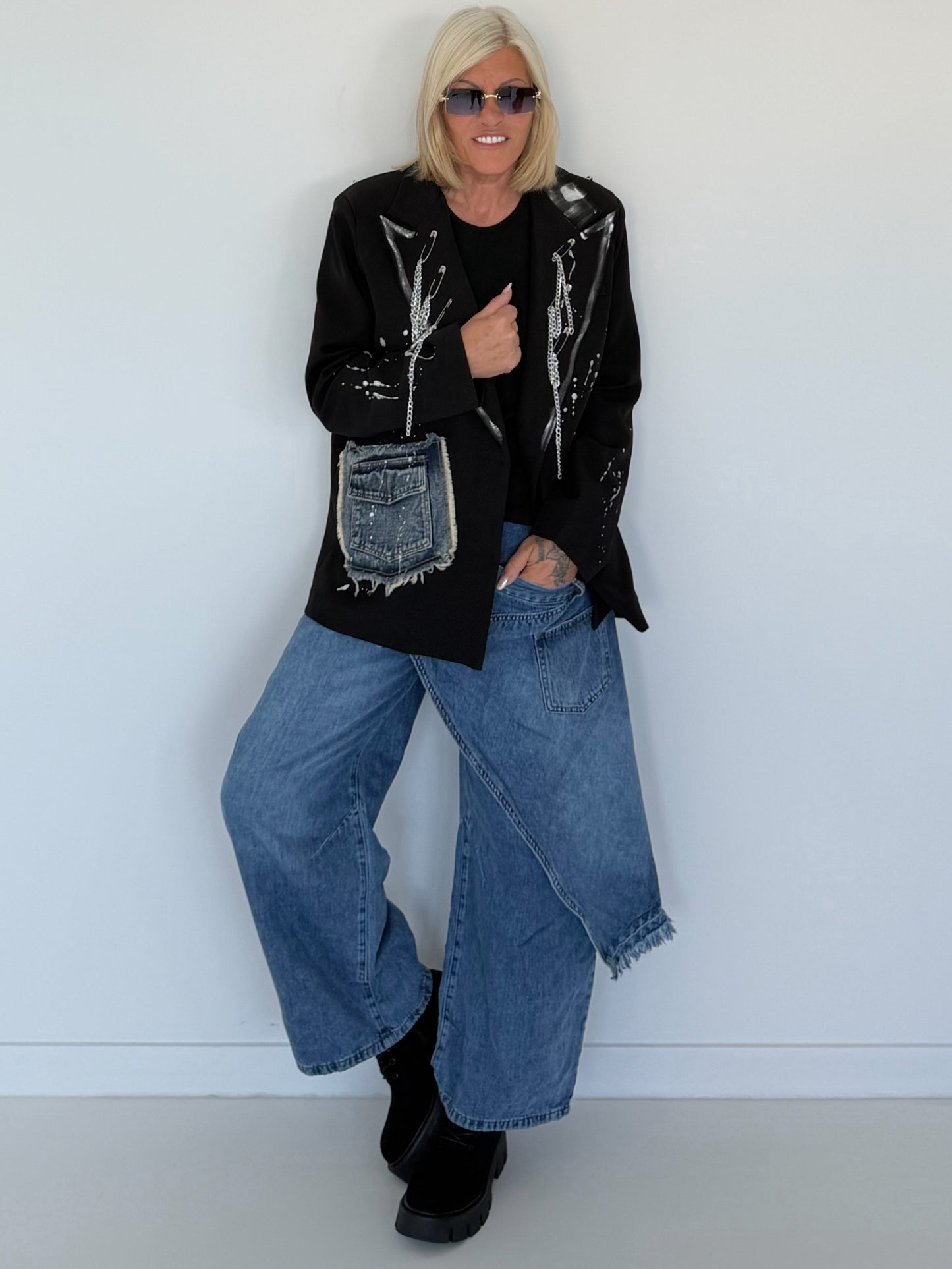 Oversized Blazer mit Denim- und Kettenelementen - schwarz