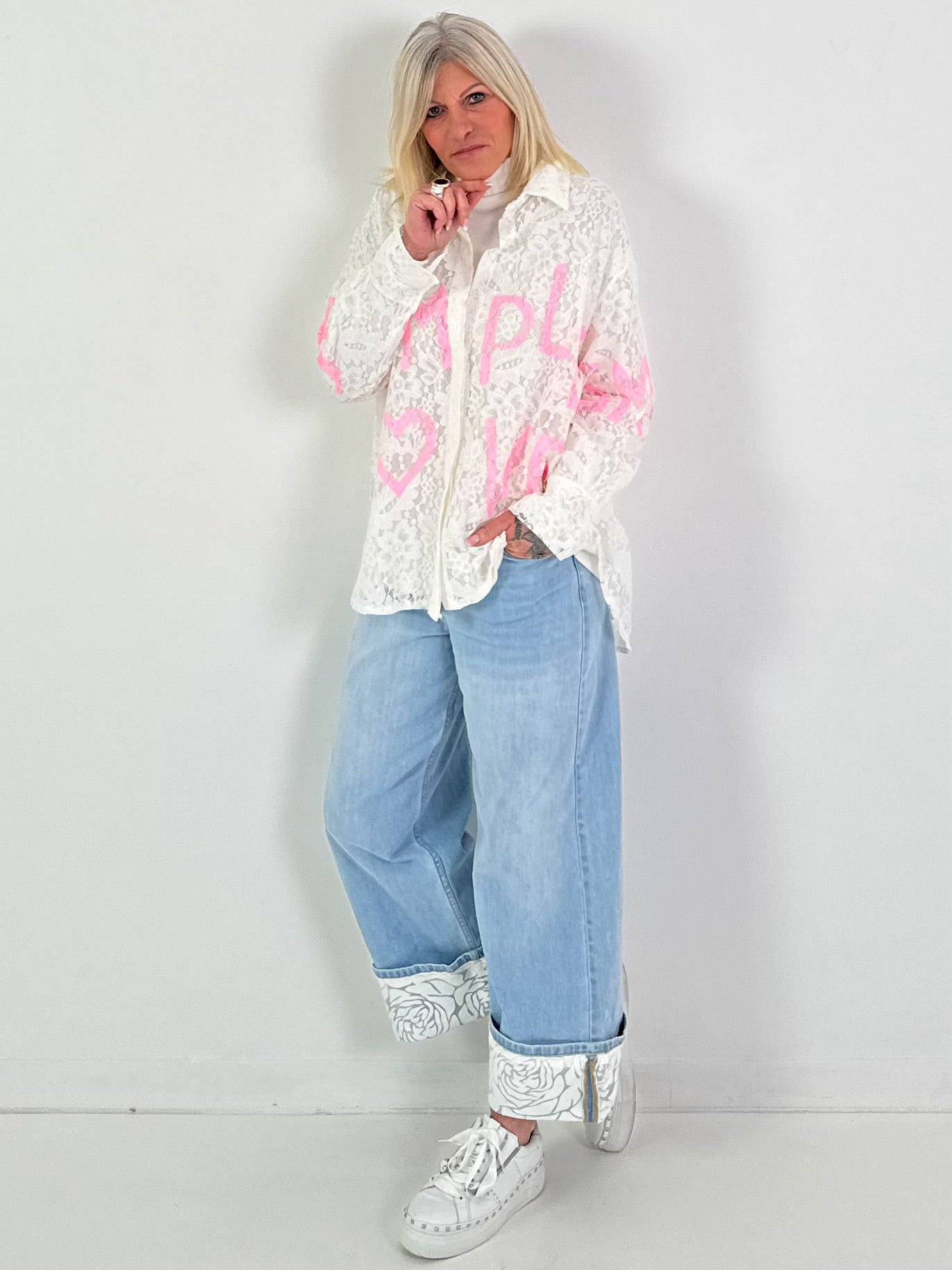 Spitzenbluse Modell "Semple Love" - weiss-rosa