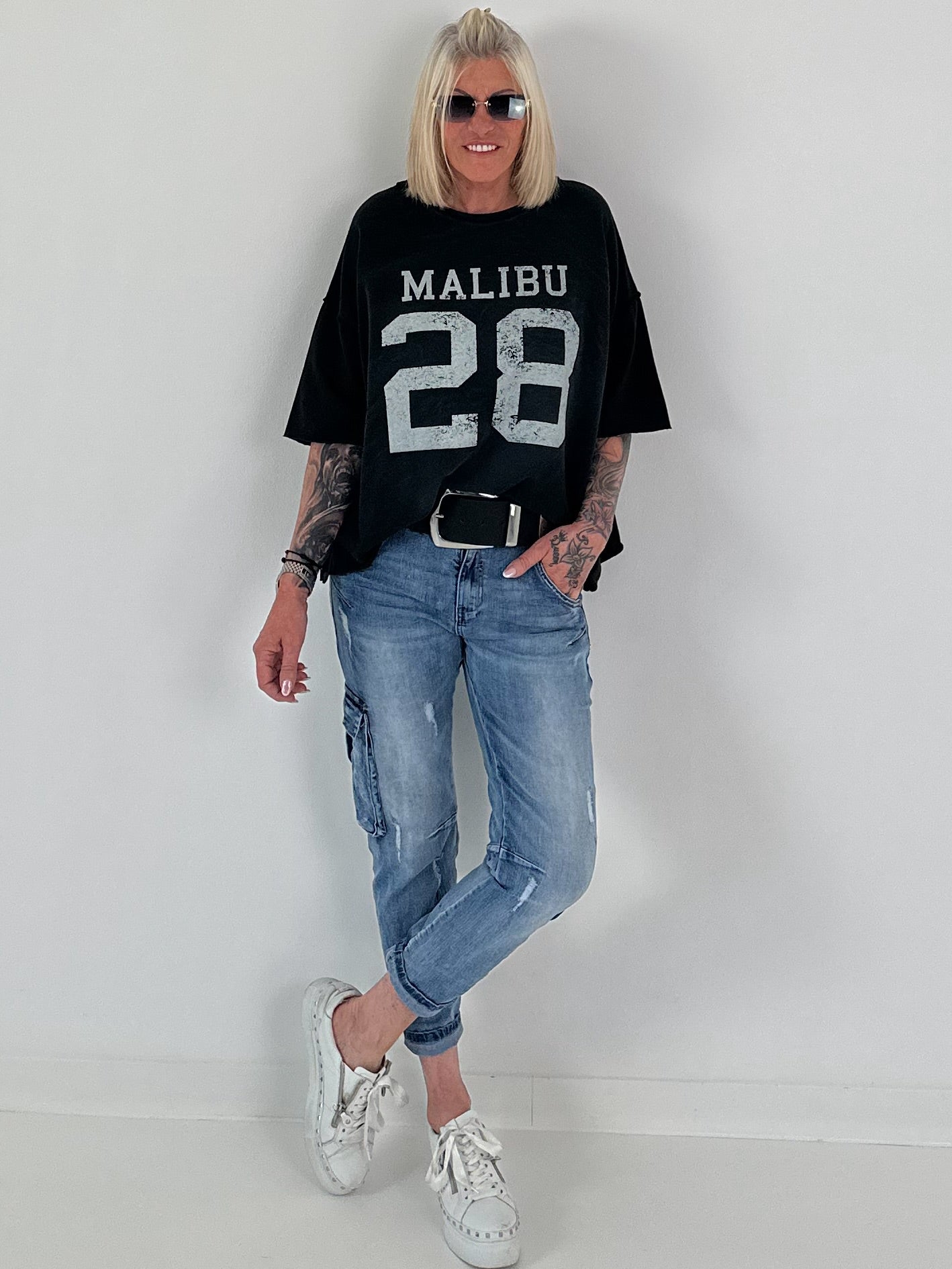 Sweater mit Vintage-Print - schwarz