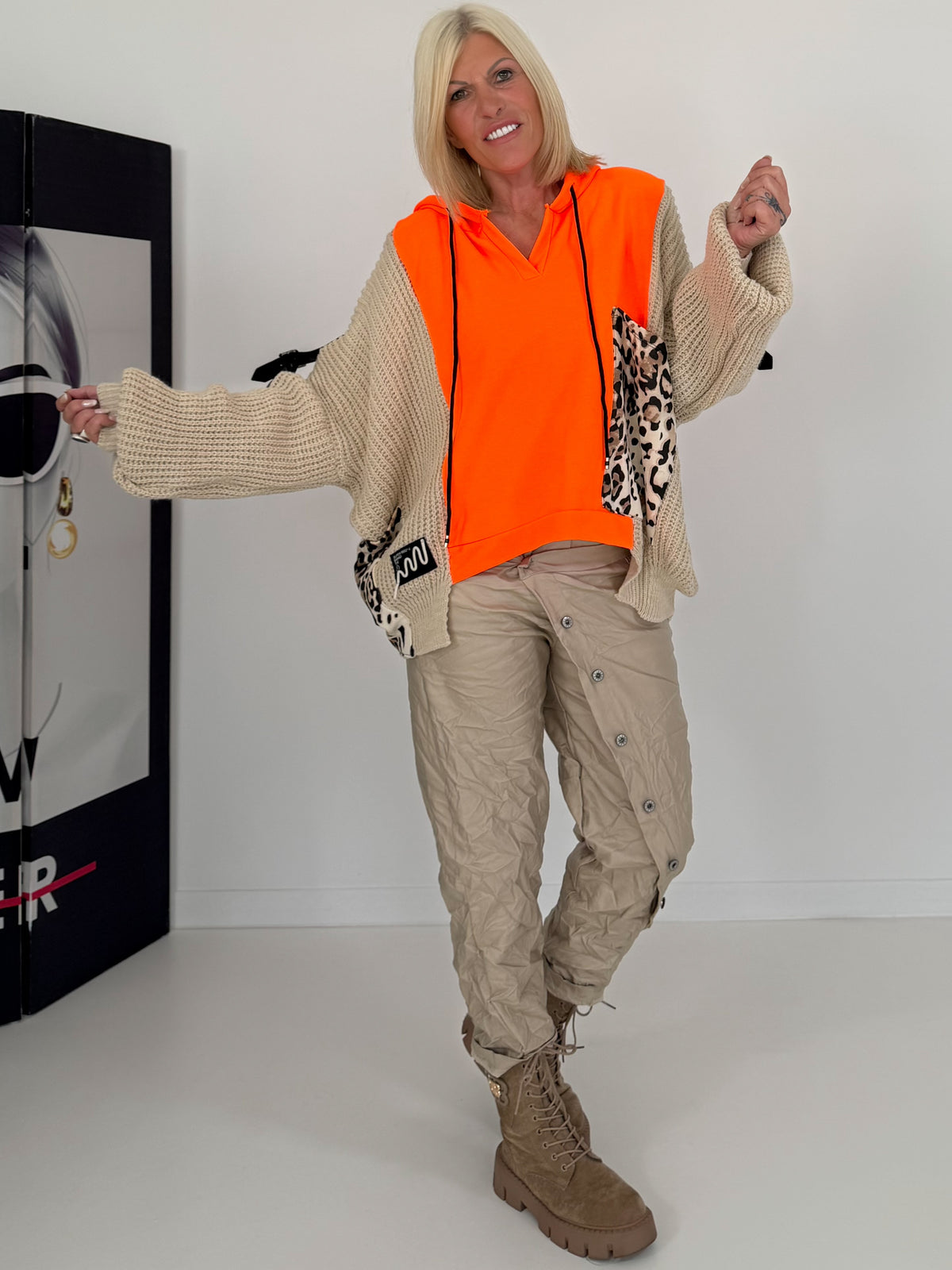 Vegane Lederhose Knopfleiste quer - beige