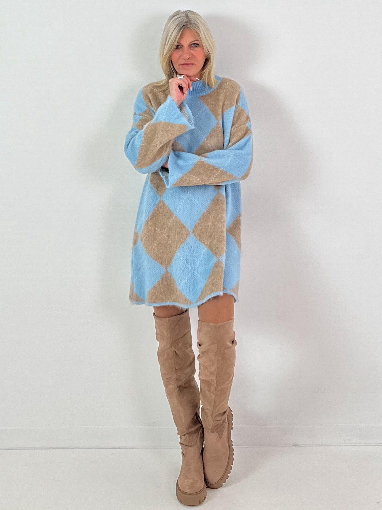 Lange trui/jurk model "Retro Diamond" - blauw-taupe (leverbaar vanaf ca. 06.12.25)