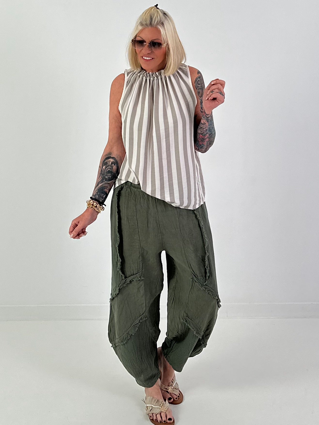 Streifen Top mit Rüschenkragen - taupe-beige