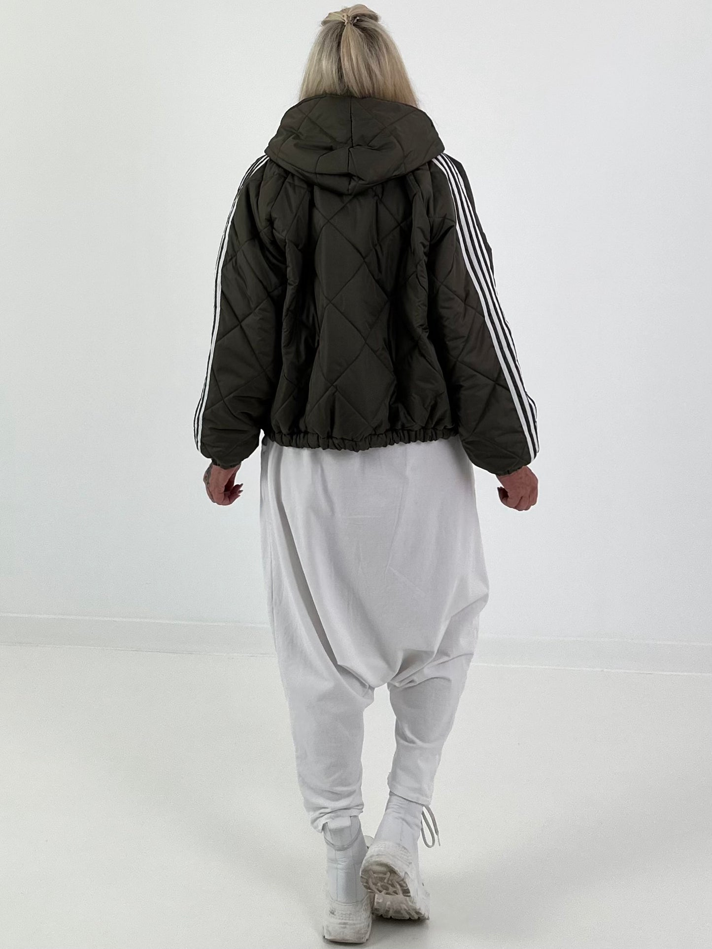 Bomberjacke mit Kapuze - oliv