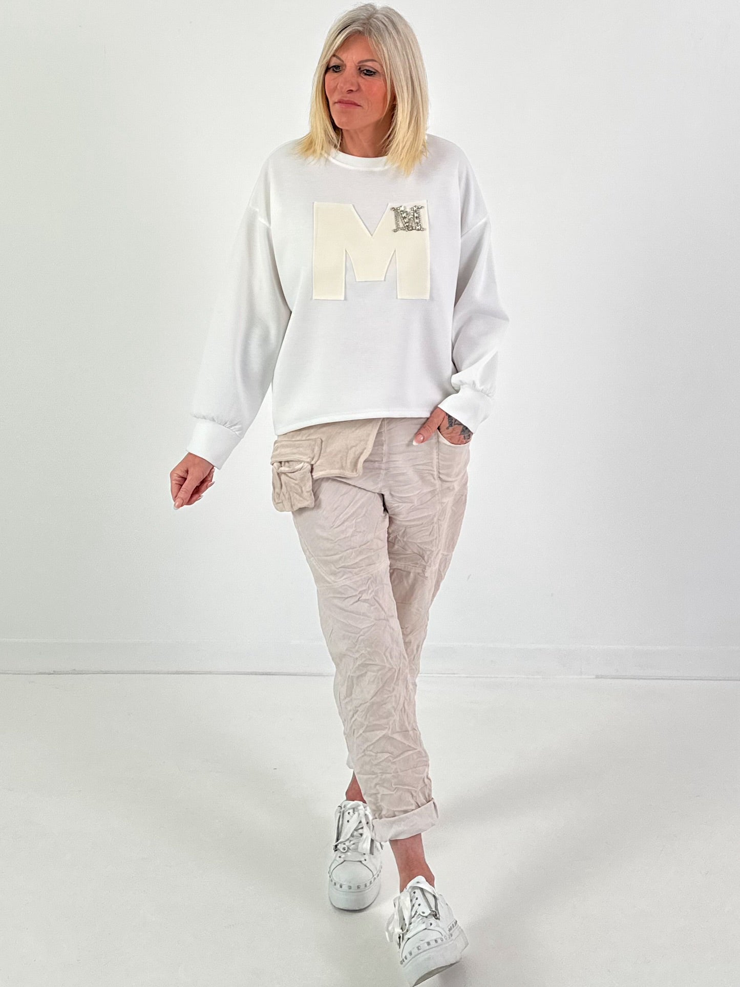 Sweatshirt model "Edition M" - white