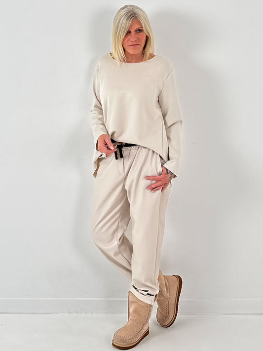 Oversized Basic Shirt Modell "Noa" - beige
