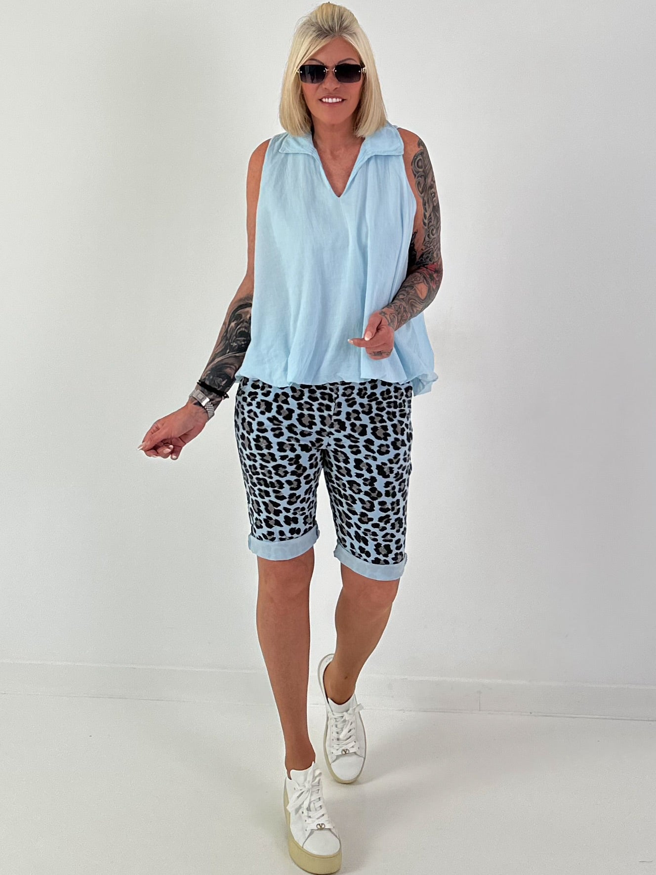 Ballon Blusen Top mit V-Neck - hellblau