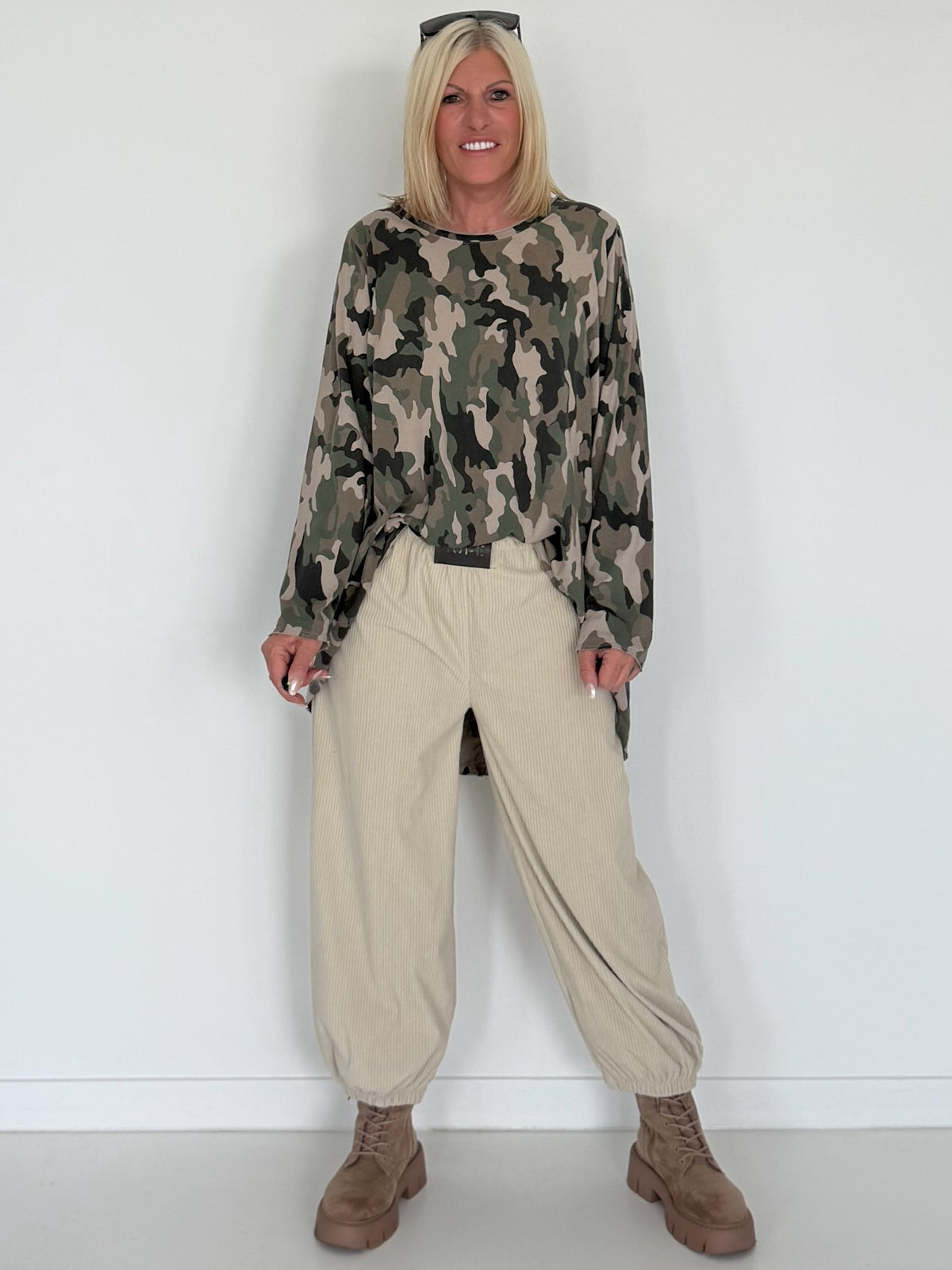 Shirt im Allover-Camouflage-Look - beige-mehrfarbig