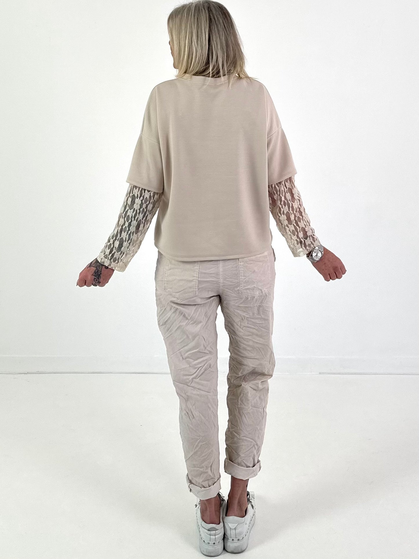 Sweatshirt mit Spitzenarm Modell "Luna" - beige