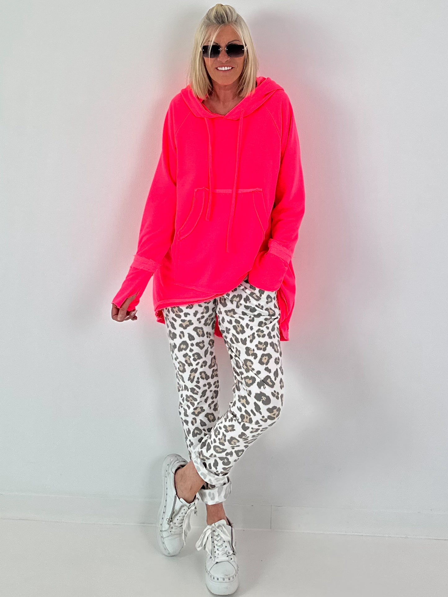 Casual lange hoodie met duimgat - neonroze