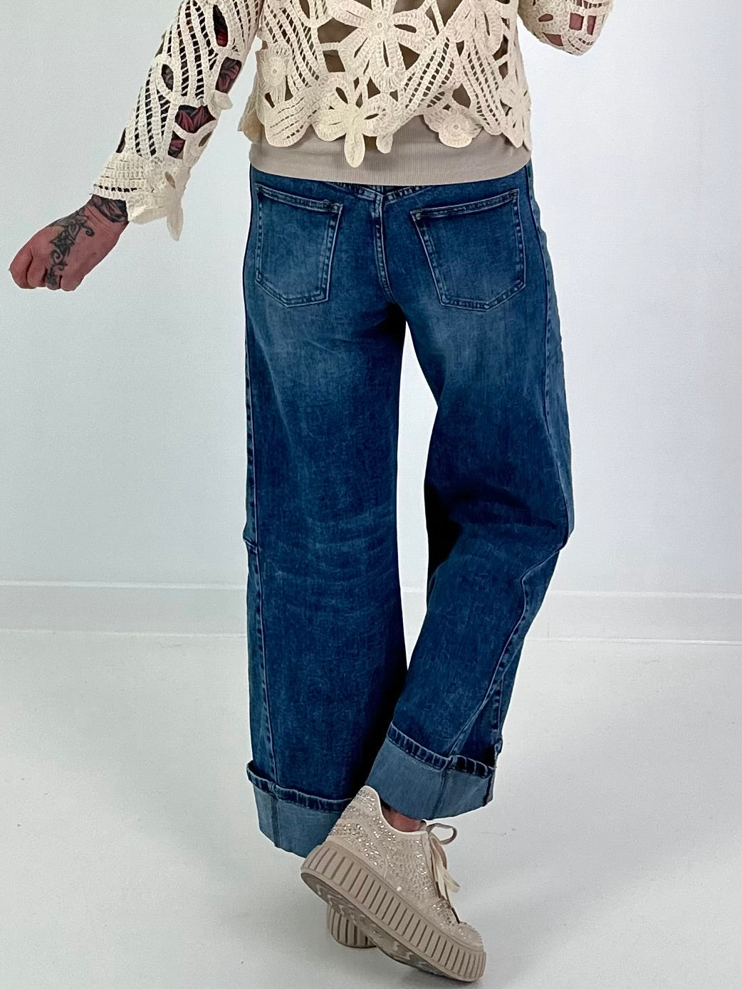Wide-Leg Jeans mit Umschlag - denim