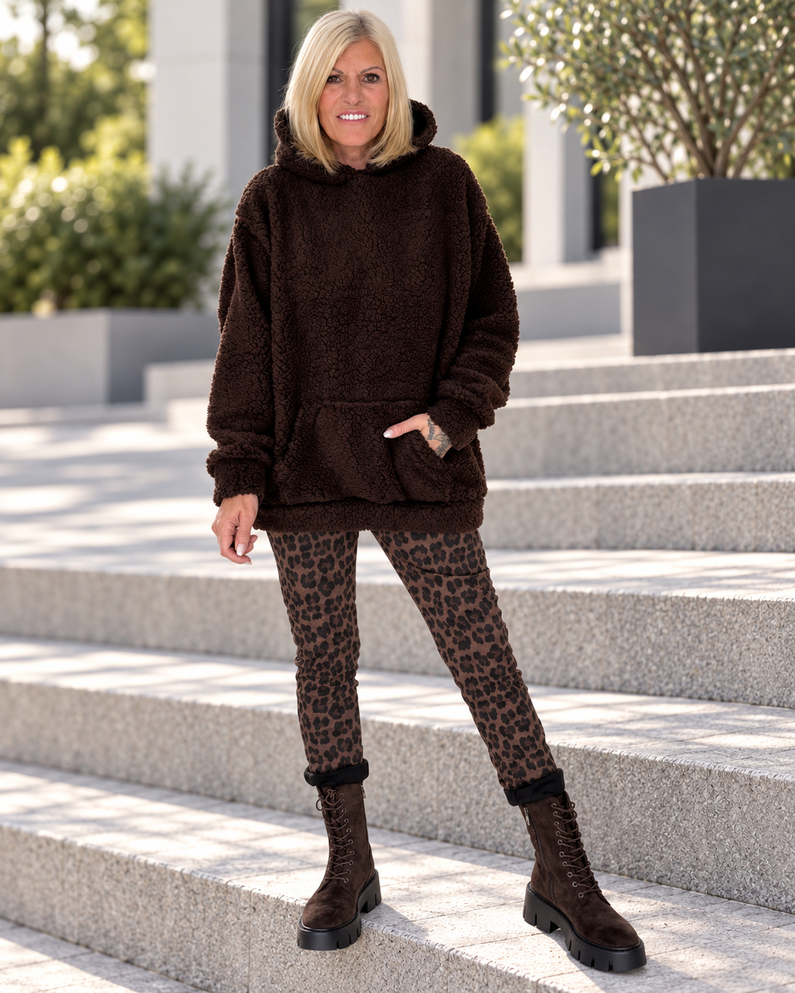 Hoodie in Teddy-Curl-Optik - mokka