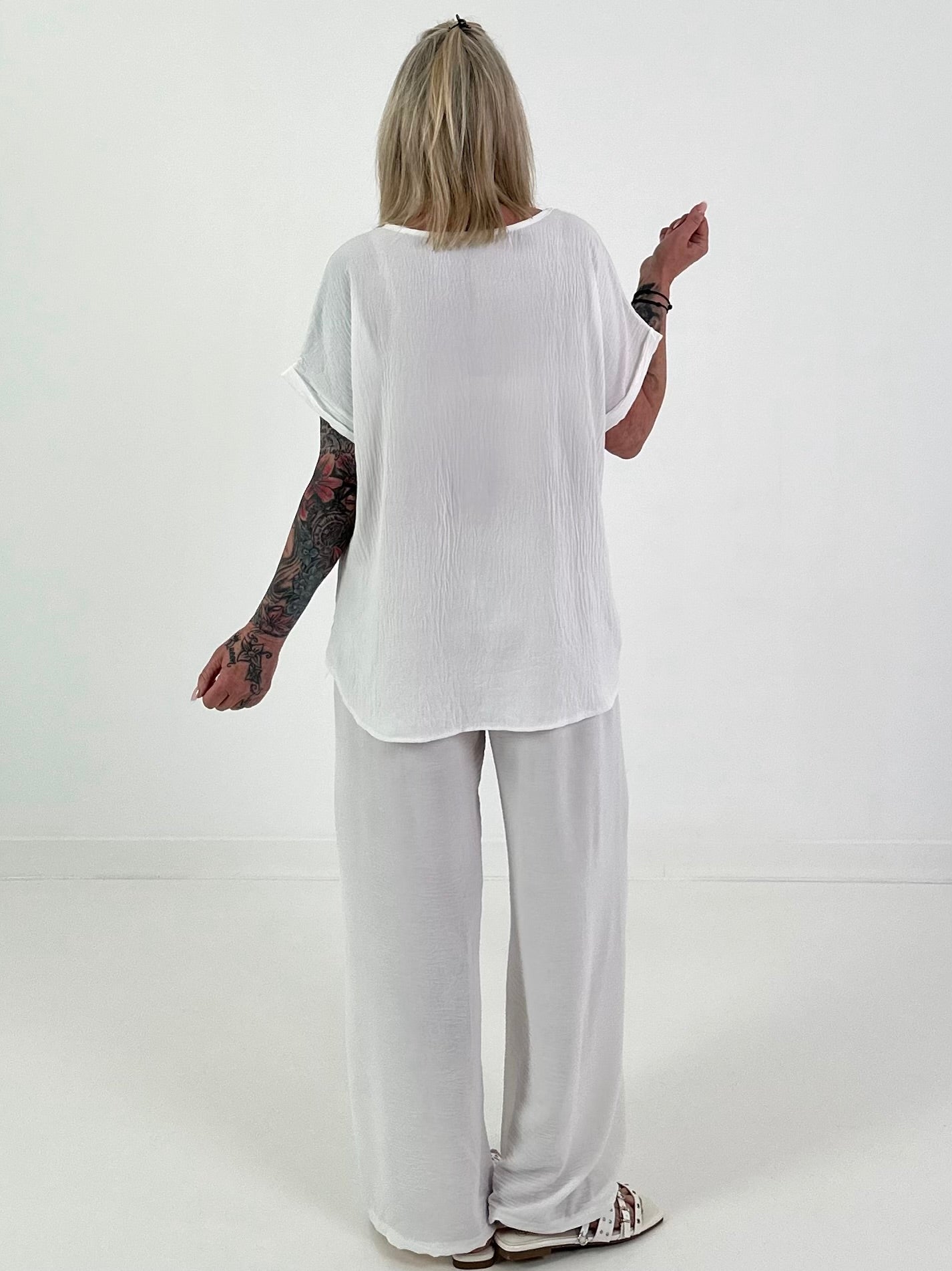Light two-piece - white