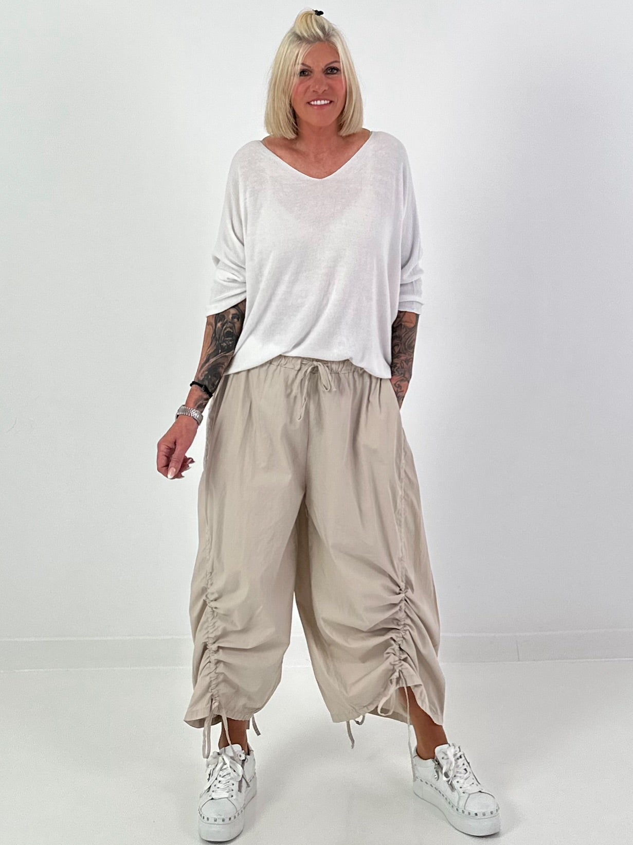 Fine knit short-sleeve sweater - white