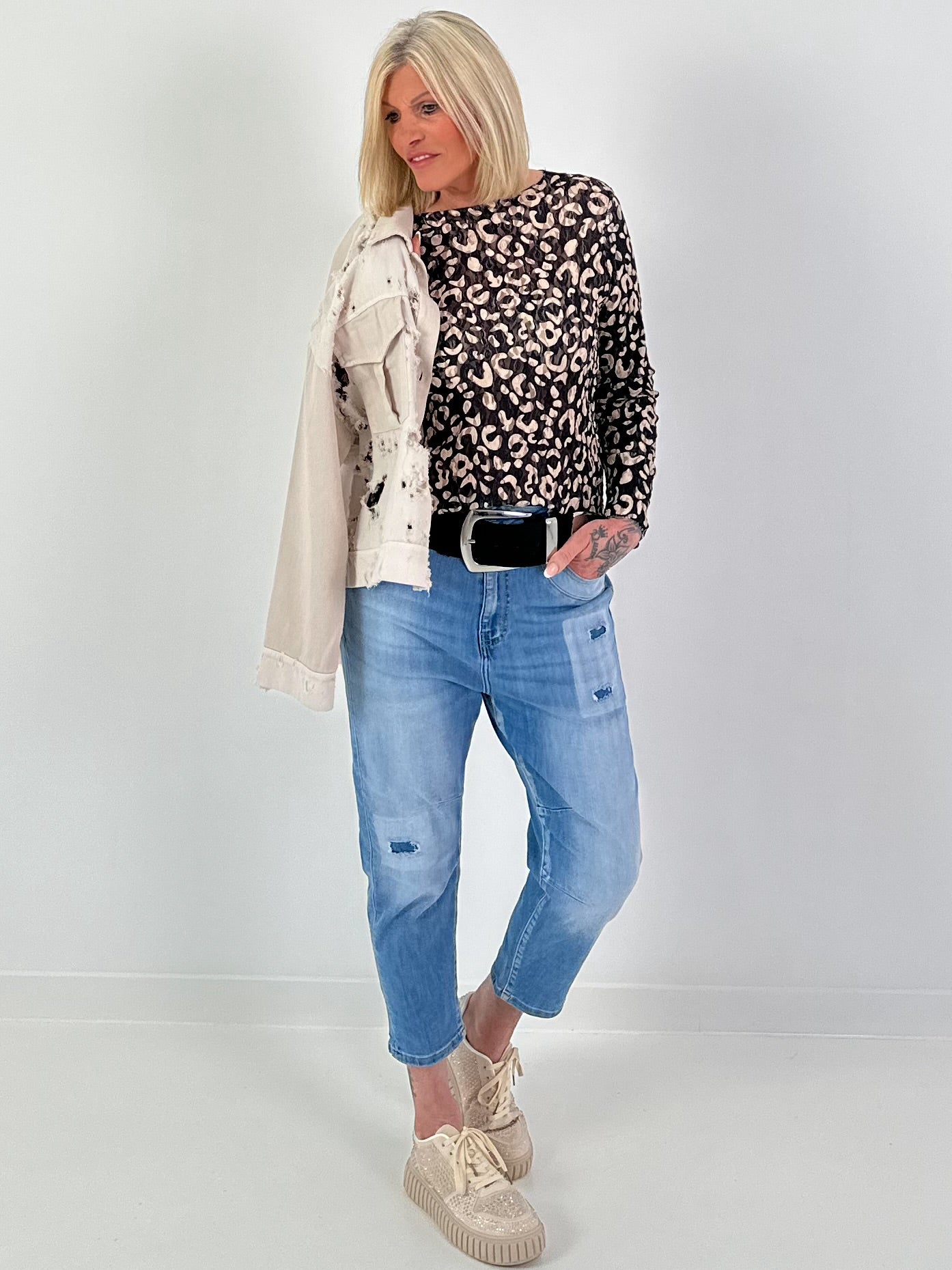 Lace top with leopard print - black-beige