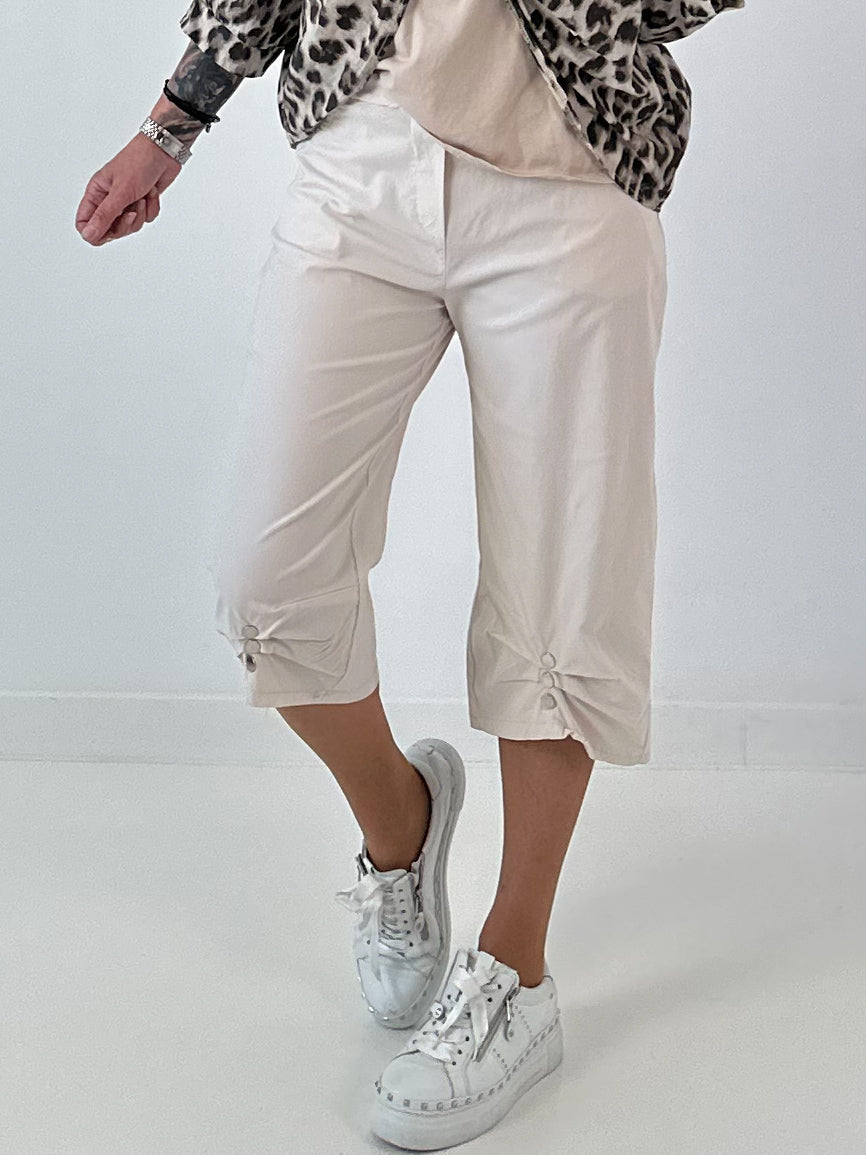 Hose mit Druckknöpfen Details - beige