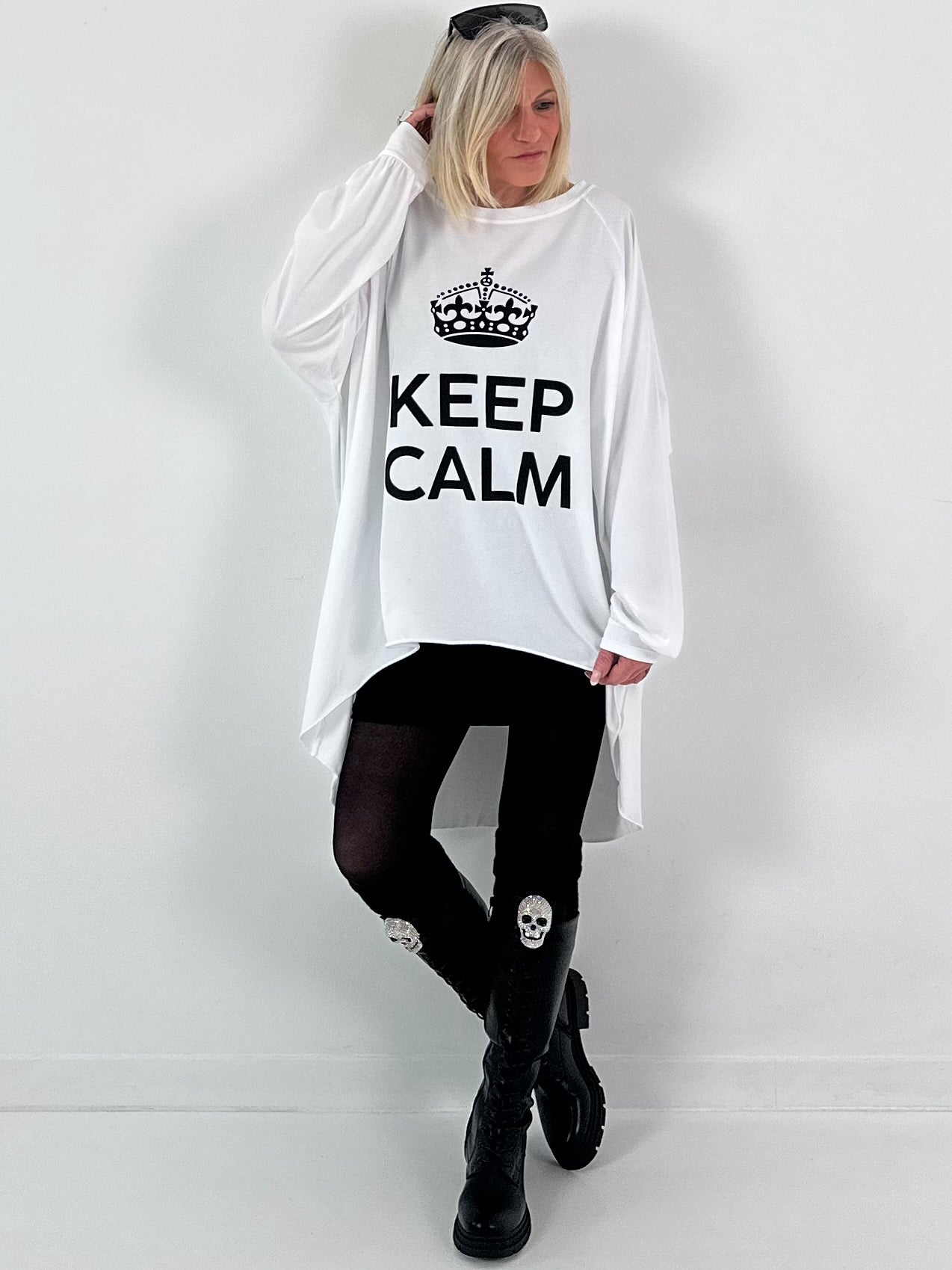 Oversized shirt model "KEEP CALM" - white