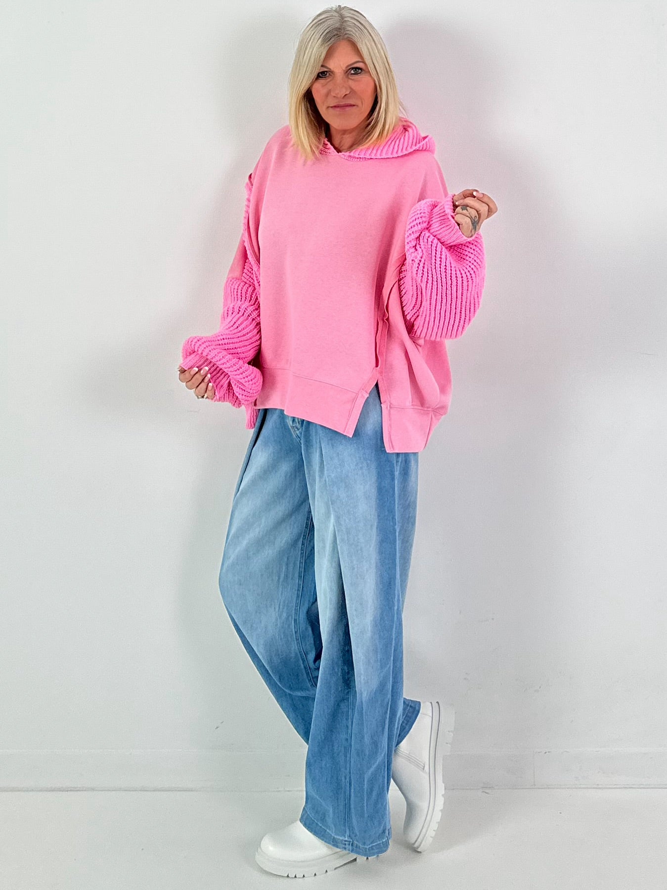 Materiaalmix hoodie model "Knit Fusion" - roze