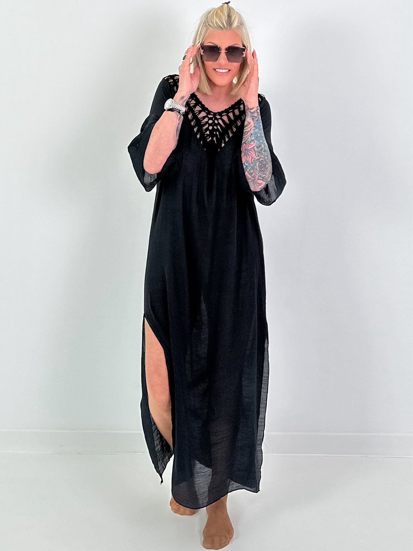 Ibiza Kleid mit Häkeleinsätzen - schwarz