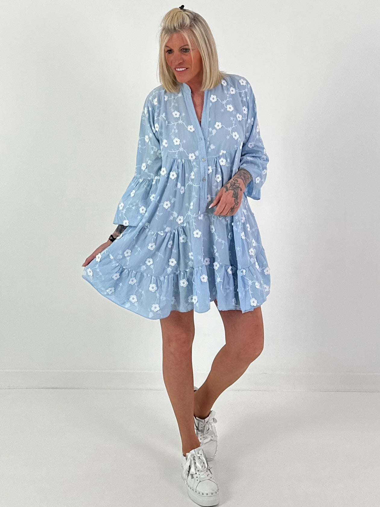 Tunic/dress with floral pattern - light blue