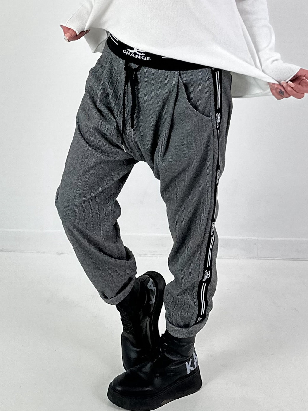 Baggy broek model "Change Flow" - zwart
