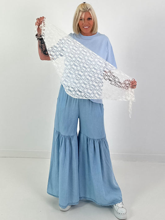 Triangle Lace Scarf - cream