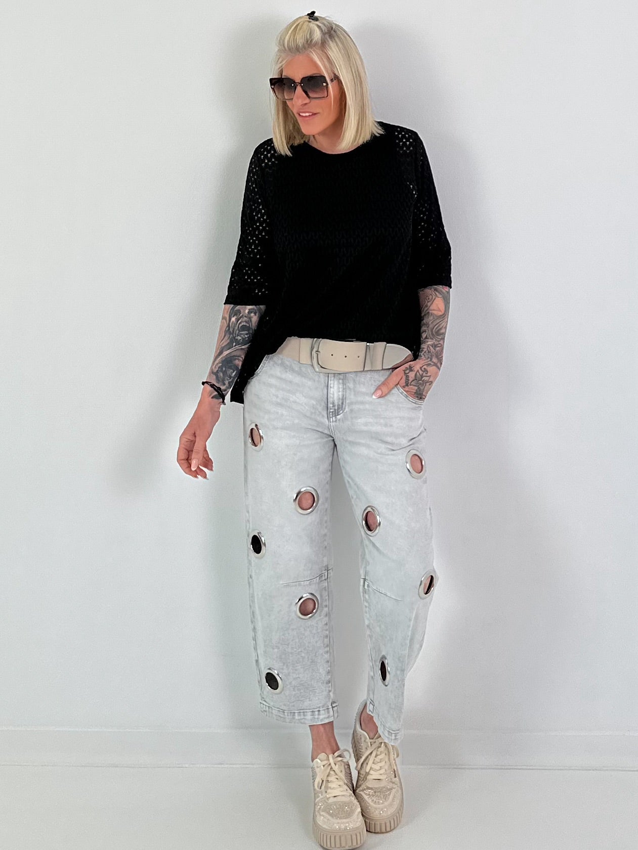 T-shirt with half sleeves - black