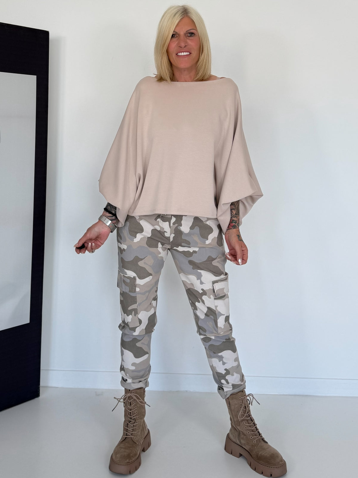 Sweater mit raffinierten Turn-Up-Ärmeln - beige
