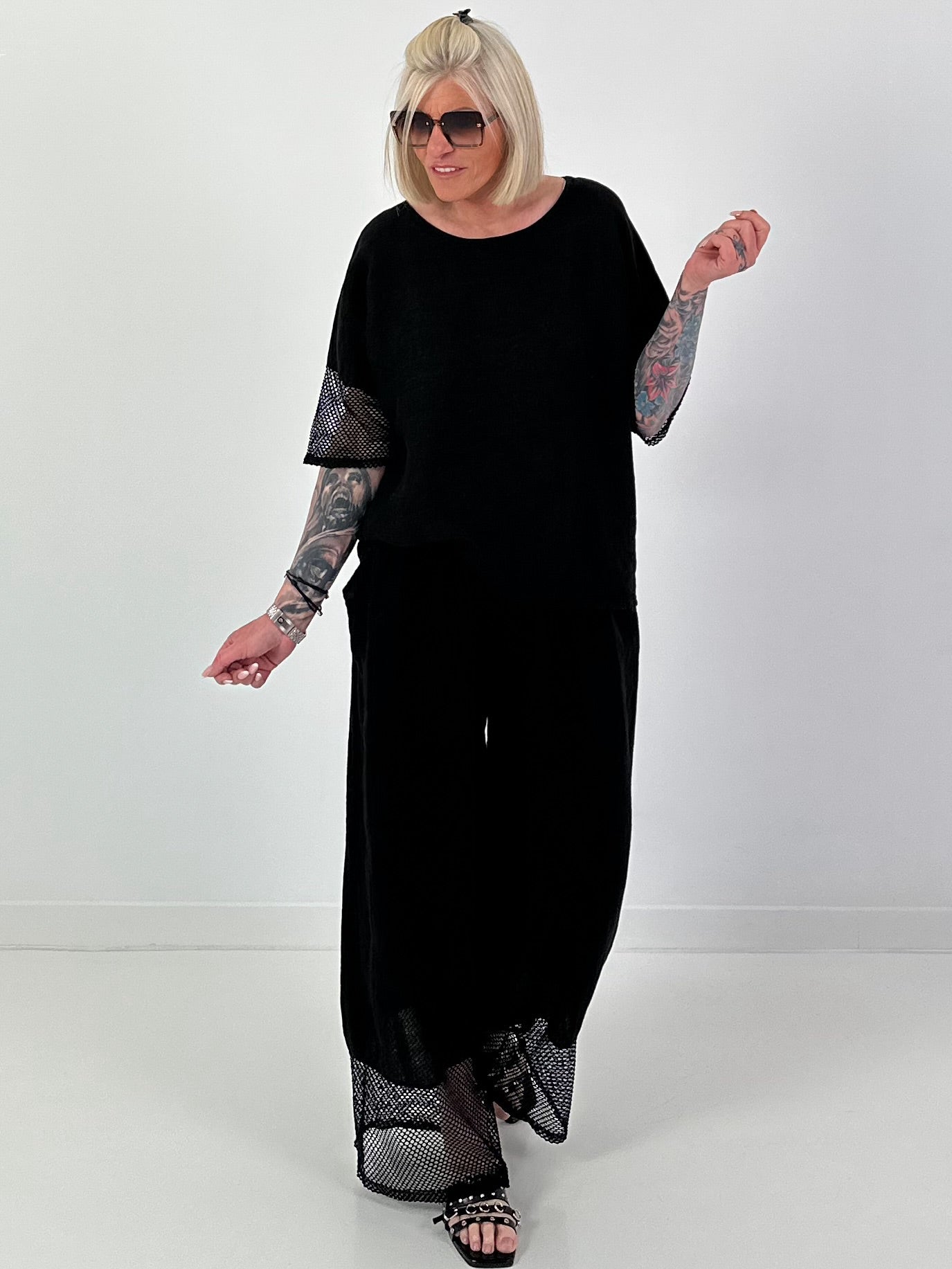 Wide-leg linen trousers - black