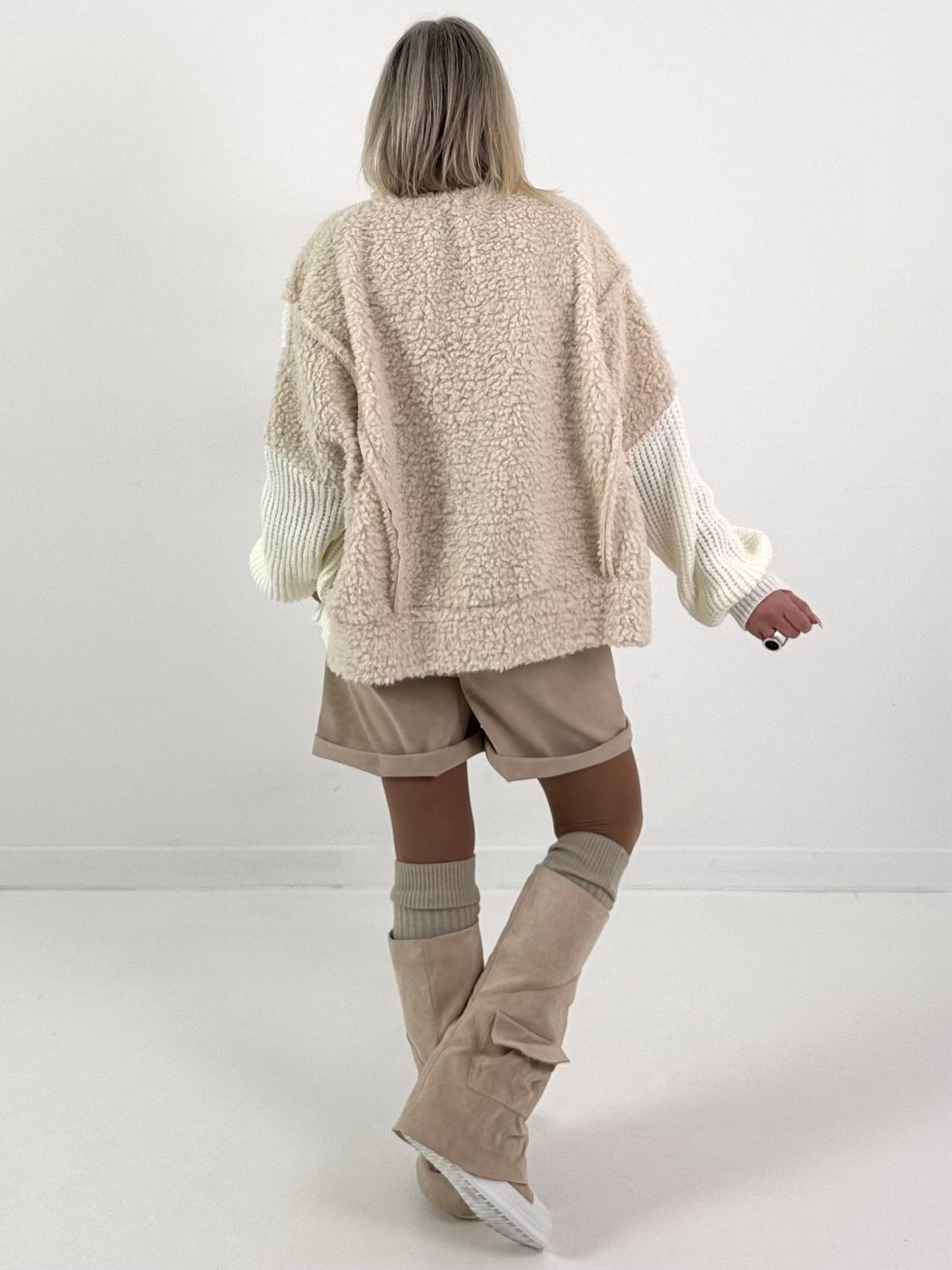 Trui model "Cloud Hug" - ecru