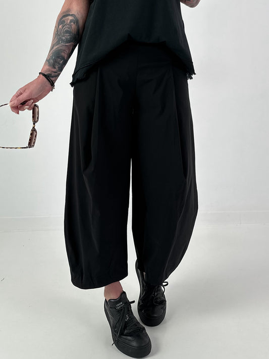 Balloon Trousers with Long Pleat - Black