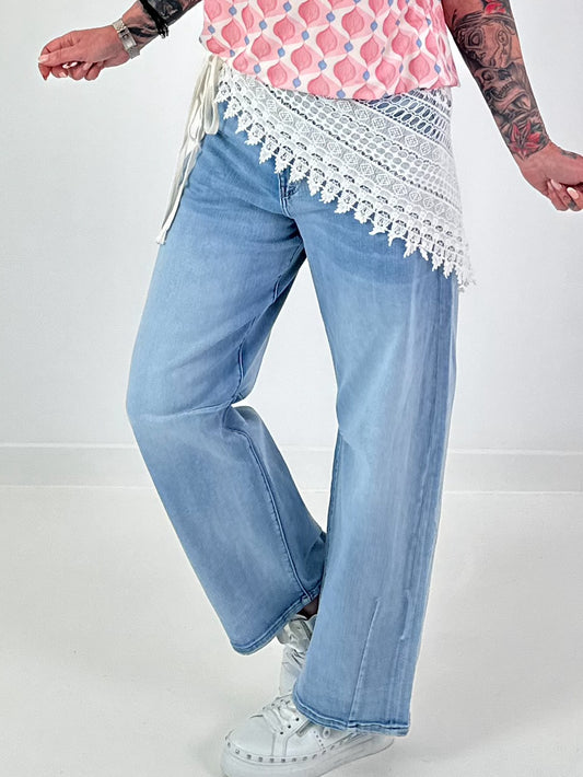 Jeans mit Häkelbolero - denim