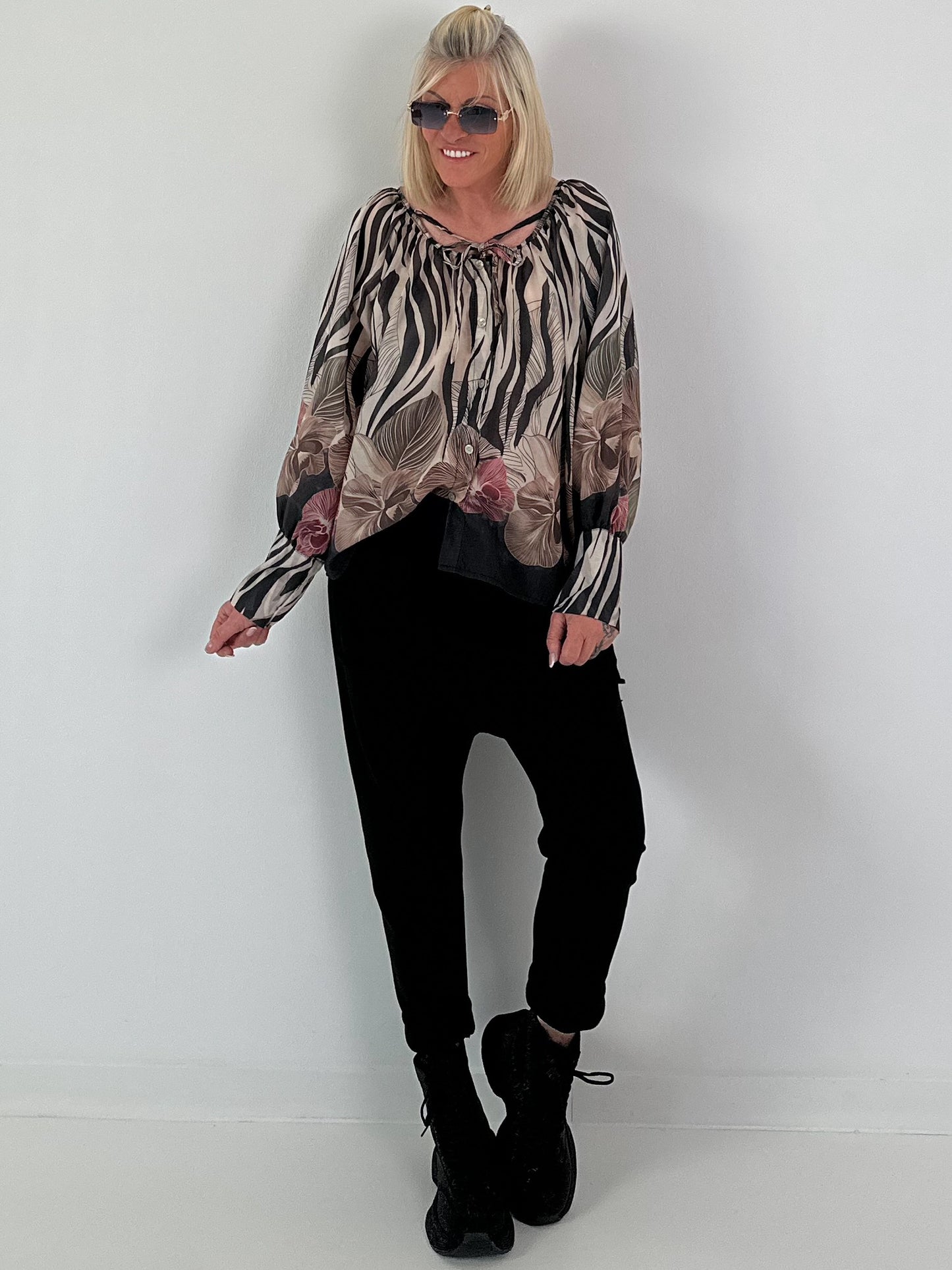 Blouse with long cuffs - beige-black-multi-colored