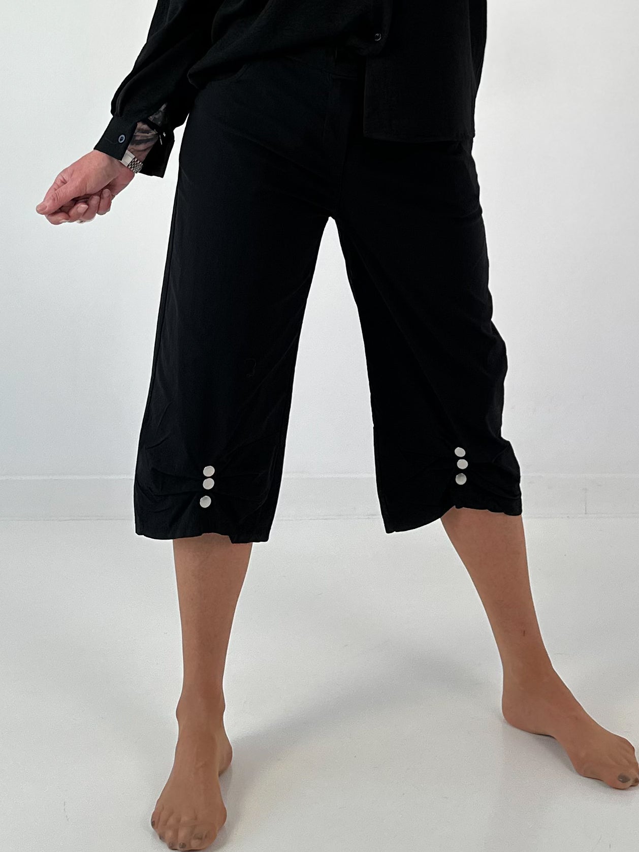 Hose mit Druckknöpfen Details - schwarz