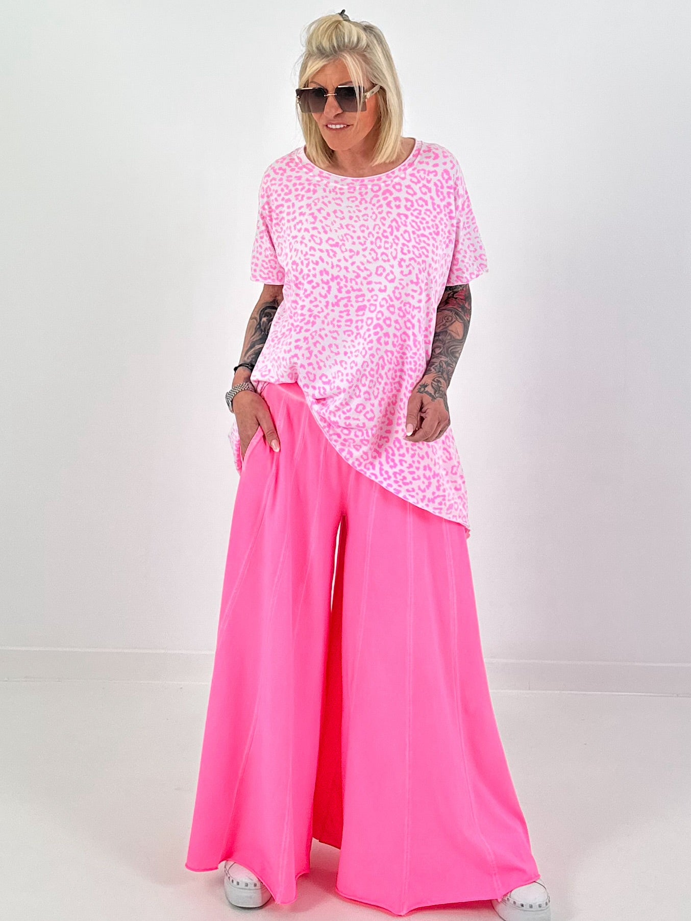 T-shirt Leo - white-pink