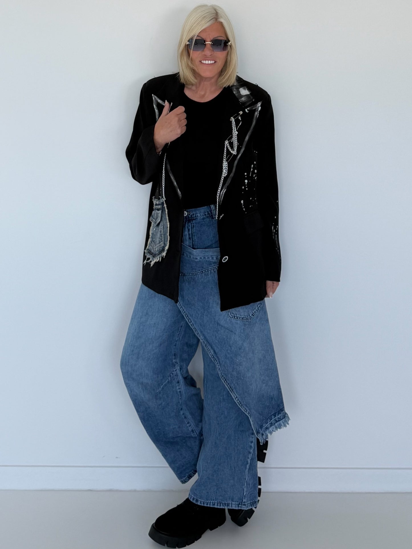 Oversized Blazer mit Denim- und Kettenelementen - schwarz