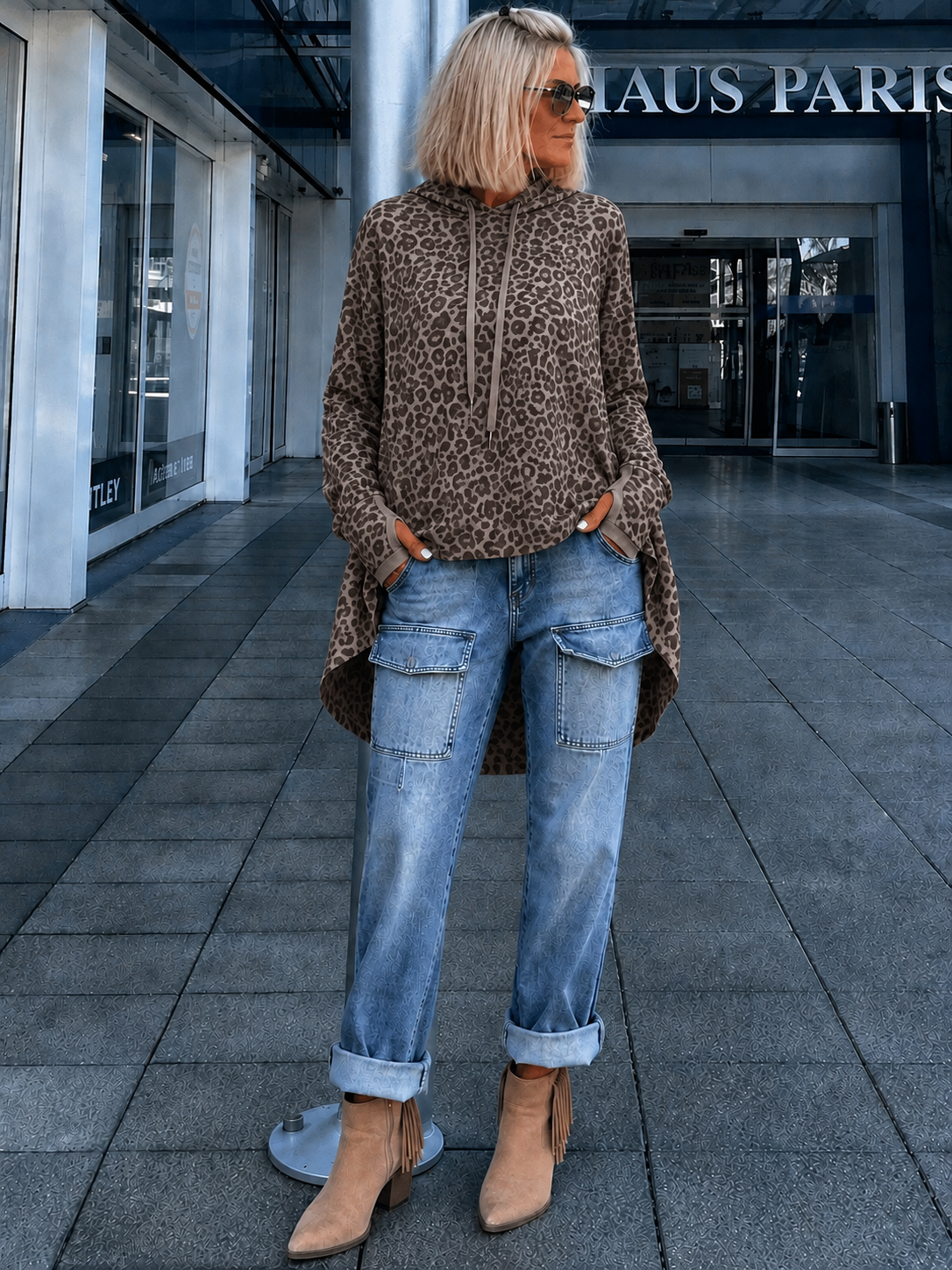 Lässiger Leo Long Hoodie mit Daumenloch  - mokka